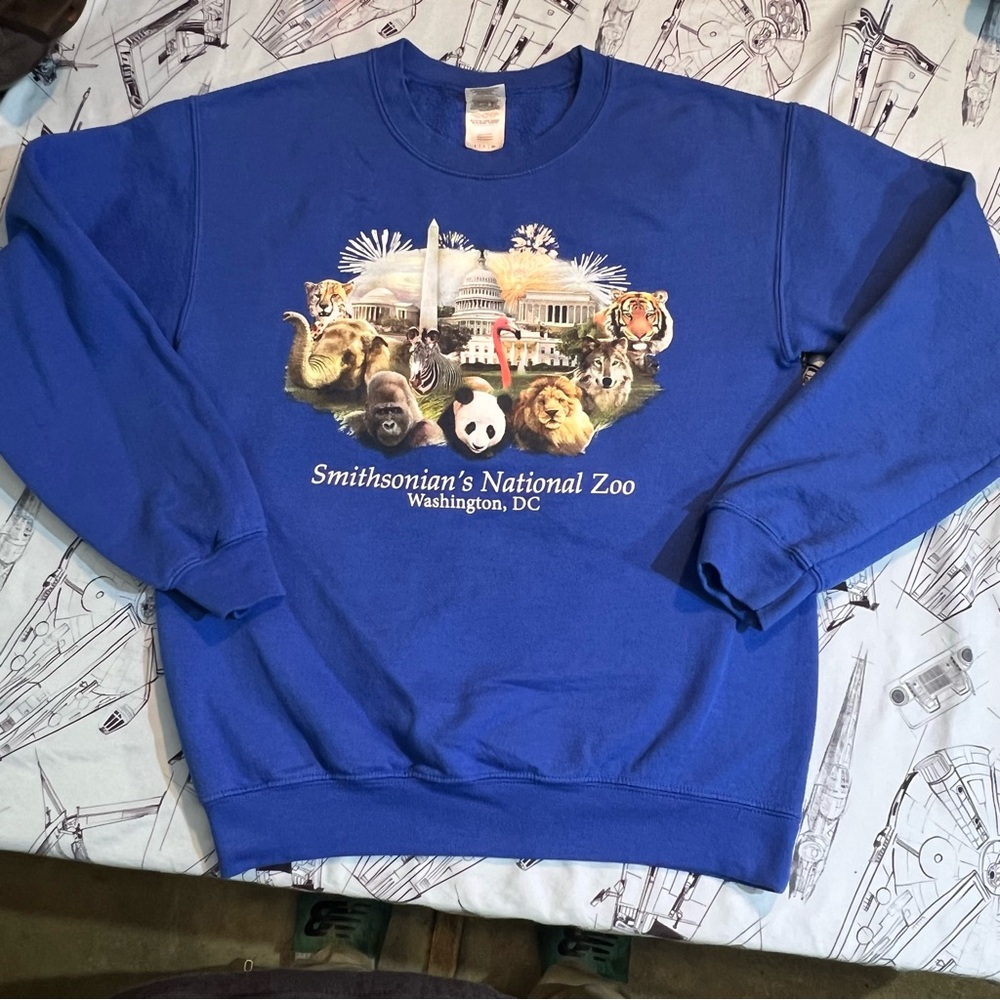 Gildan Blue Smithsonian's National Zoo Crewneck Sweater